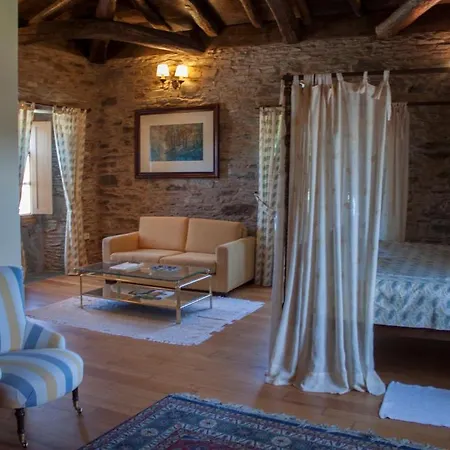 Πανσιόν Pazo Santa Maria 4*